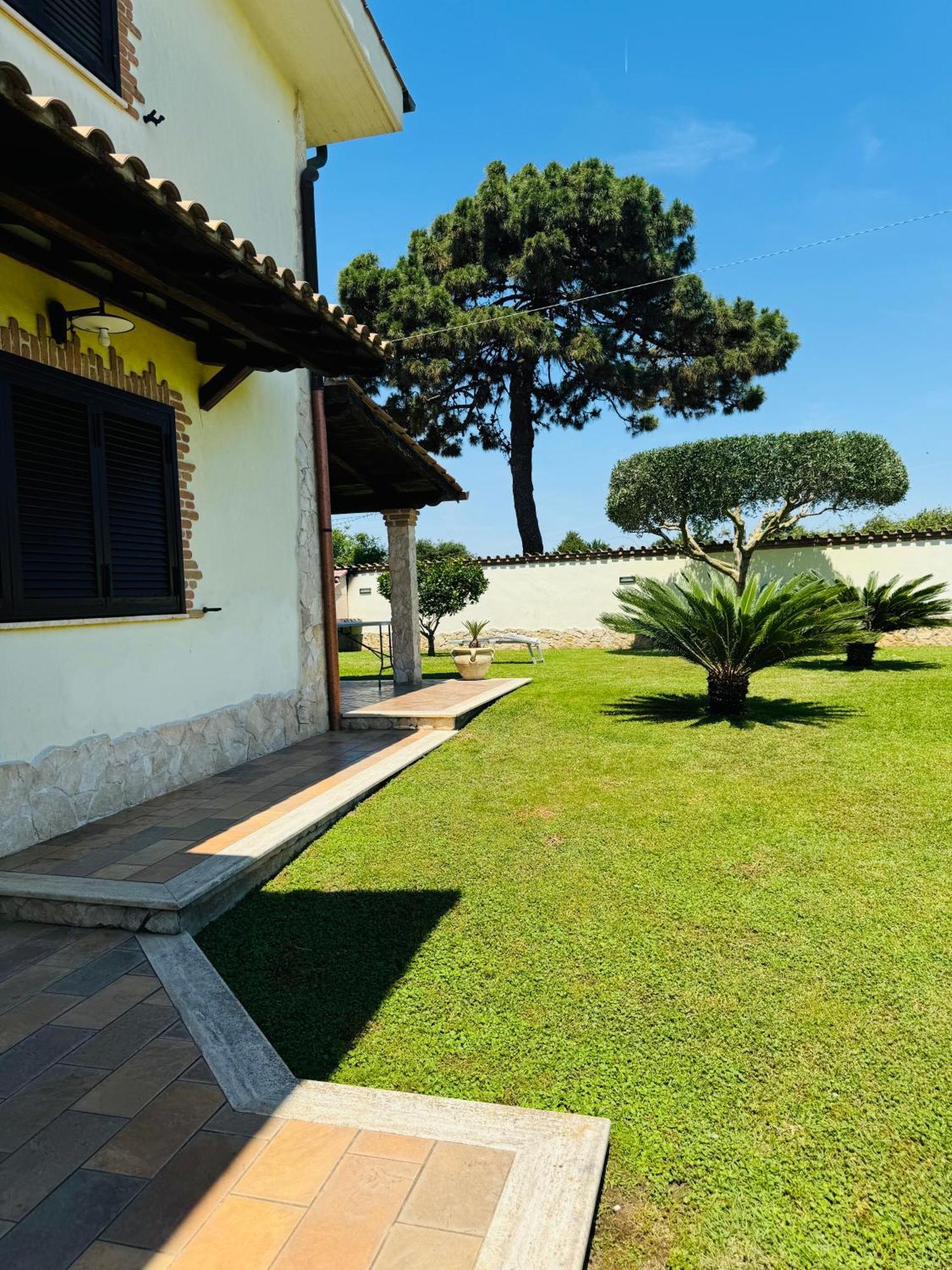 Gold House Luxury Anzio 빌라 외부 사진